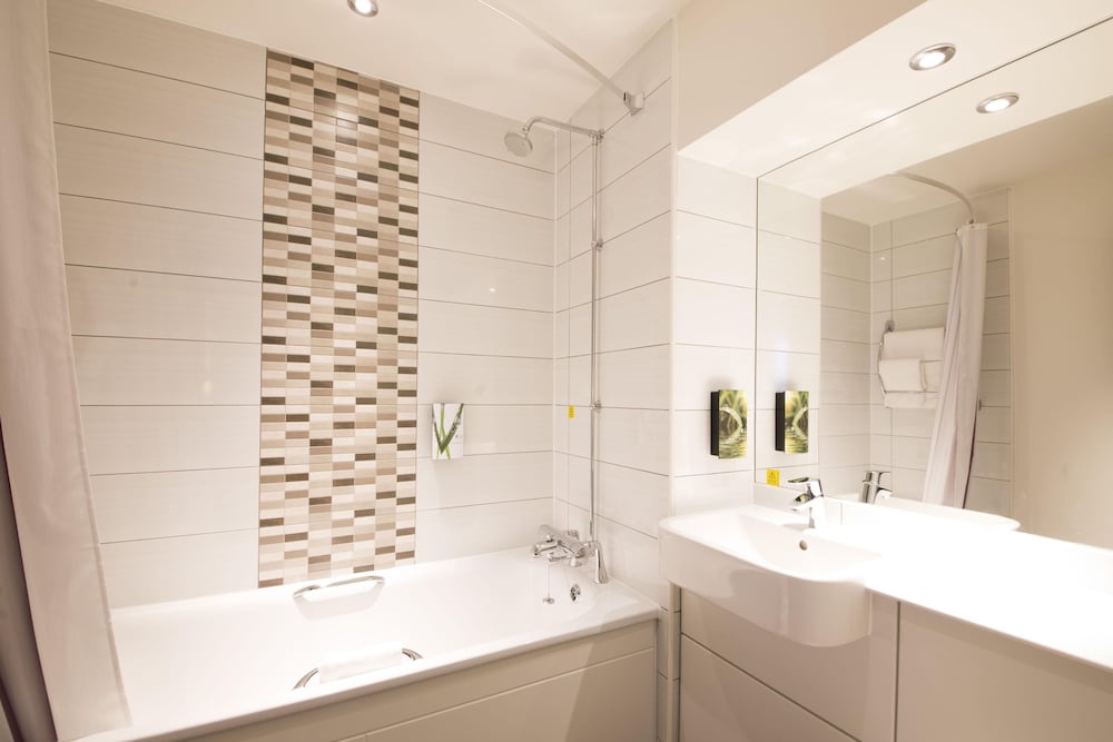 Premier Inn St Andrews 47/49