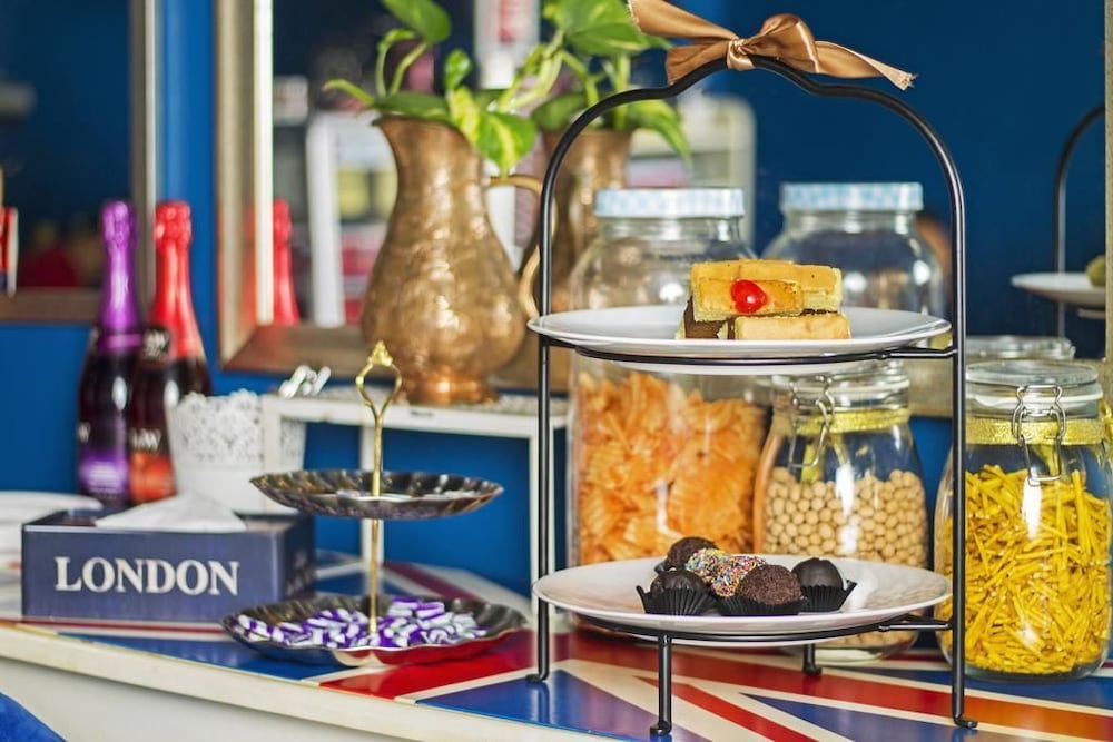The London Living Kebagusan City 8/17