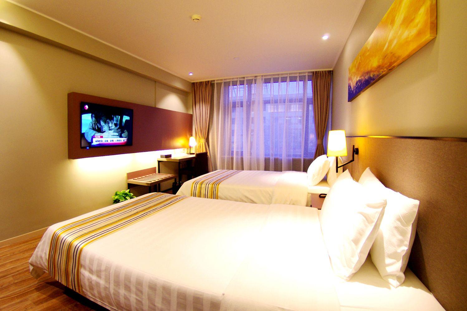 Home Inn Plus (Beijing Changping Government Street Metro Station) 23/44