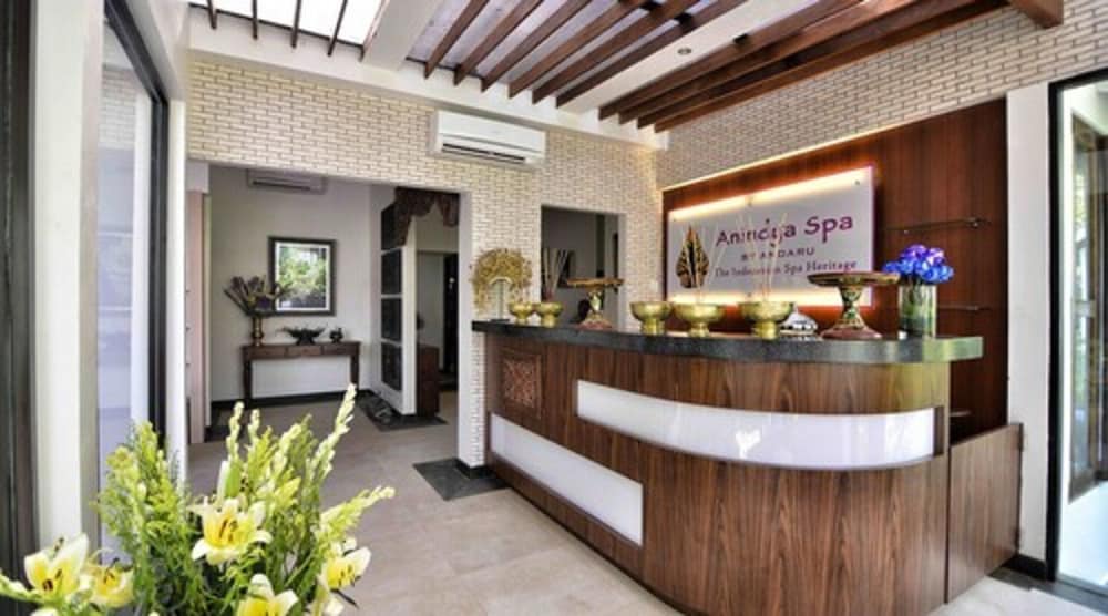 Mayang Sari Beach Resort 8/68
