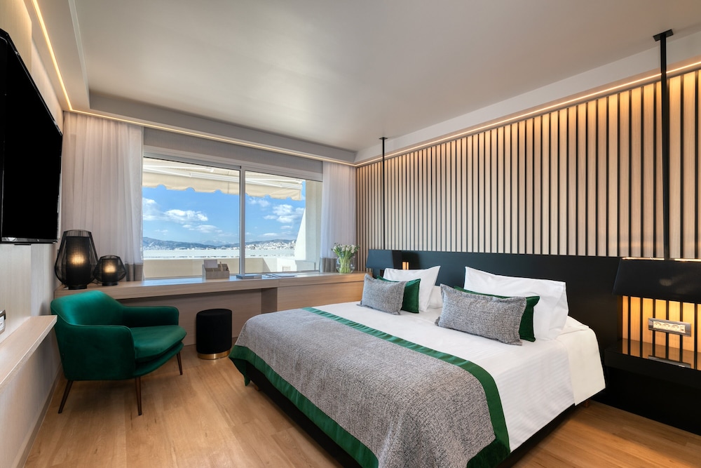 Divani Caravel Hotel 14/87
