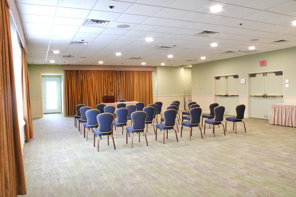 Resort Conference Center At Hyannis 51/63