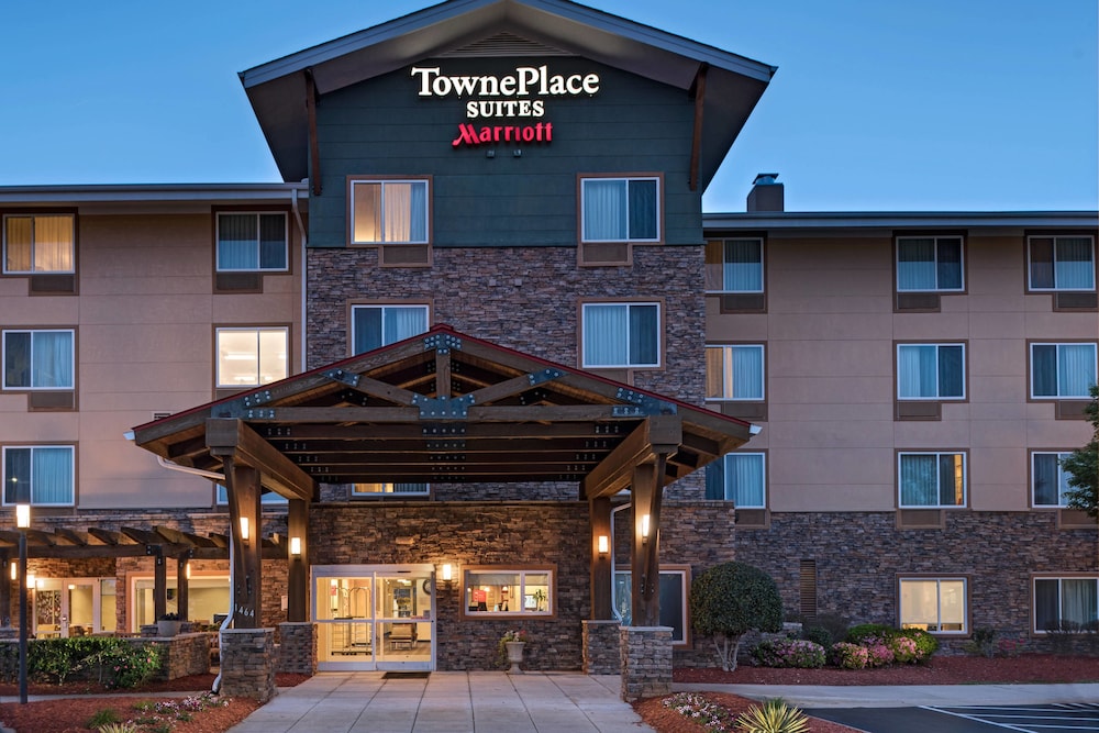 TownePlace Suites Fayetteville Cross Creek 1/35