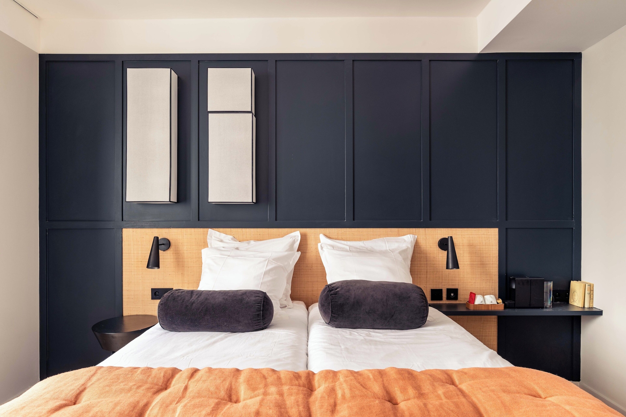 PREMIUM, TWIN BEDS