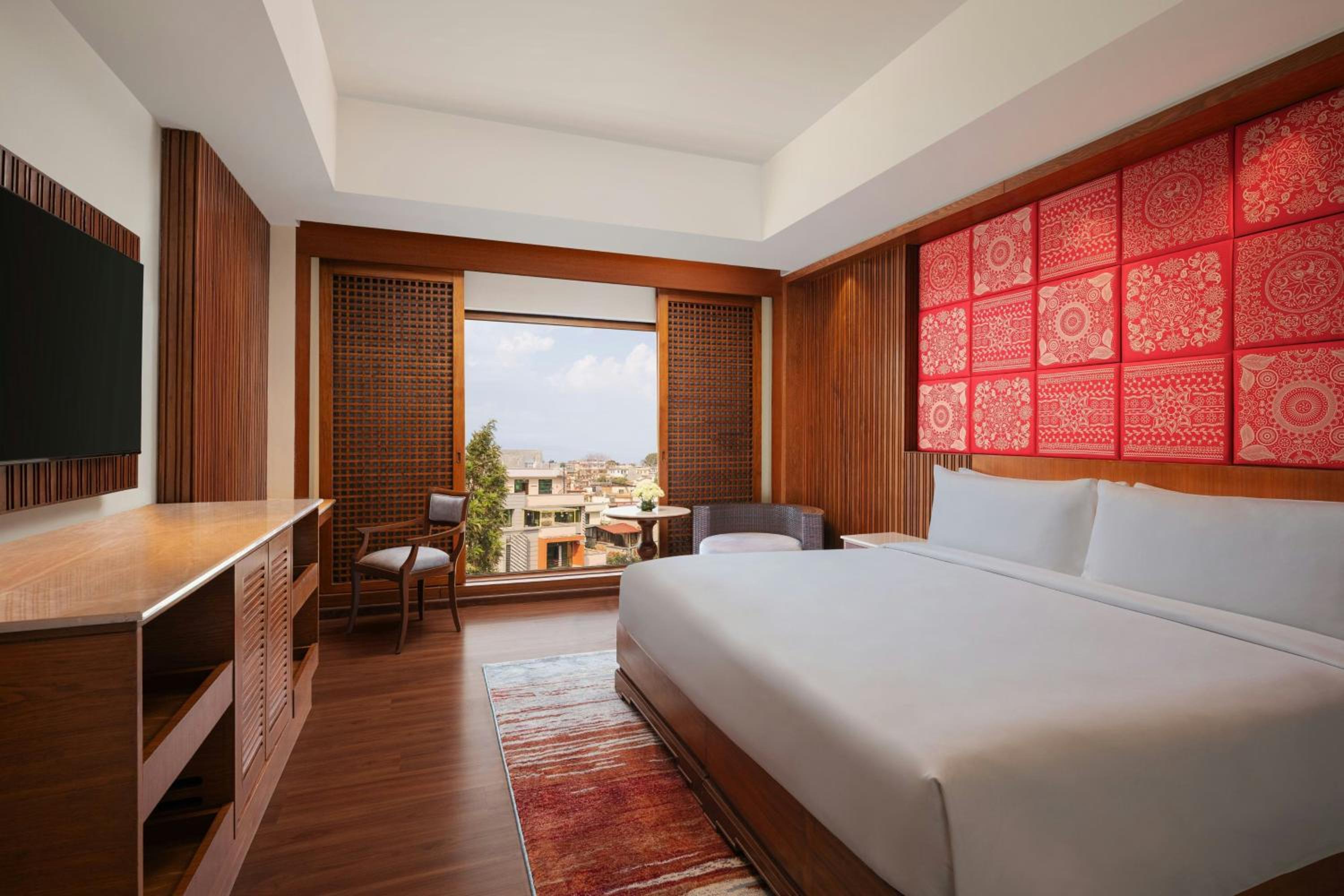 Executive, Suite, King Bed, City View