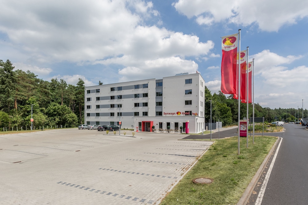 SERWAYS HOTEL WEISKIRCHEN 4/58