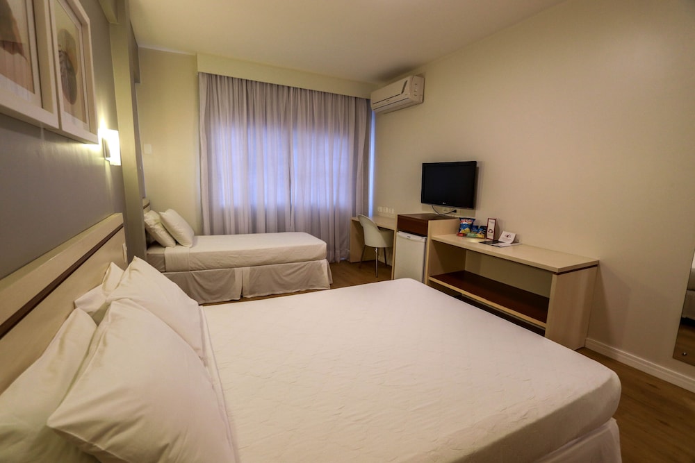 Pires Hotel 22/61