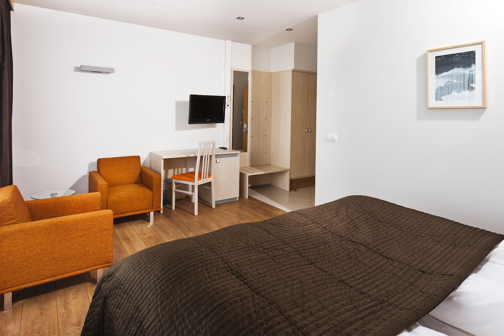 Hotel Klettur 11/80