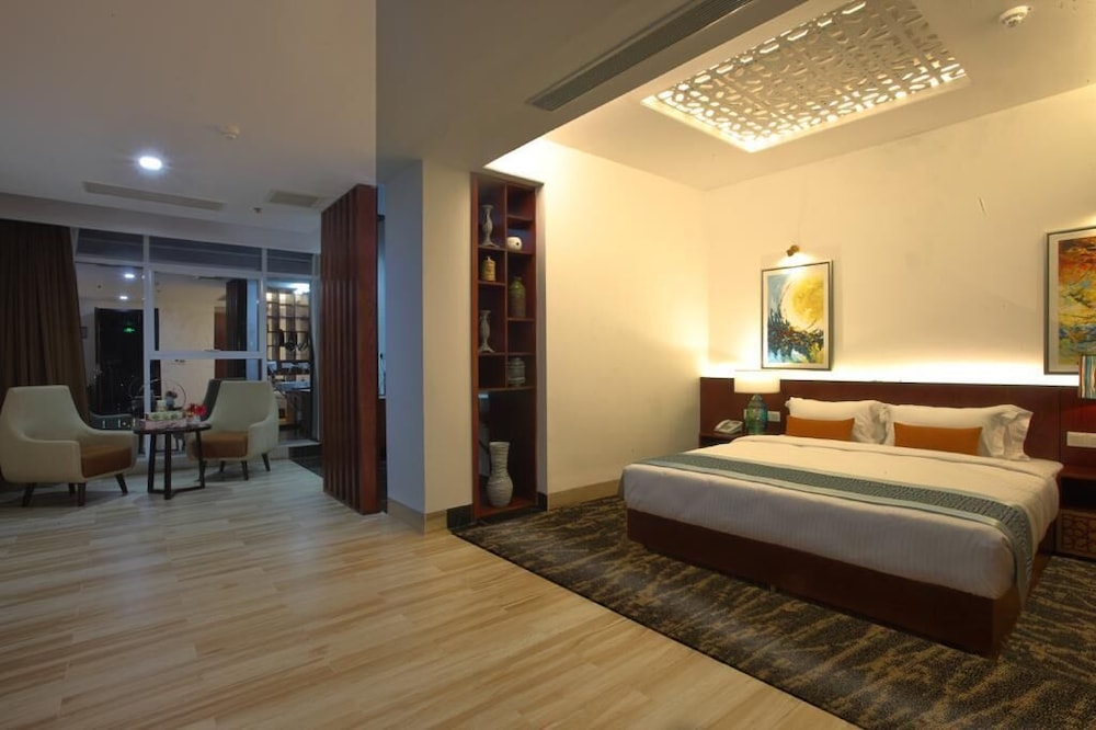 Empyrean Hotel 17/50