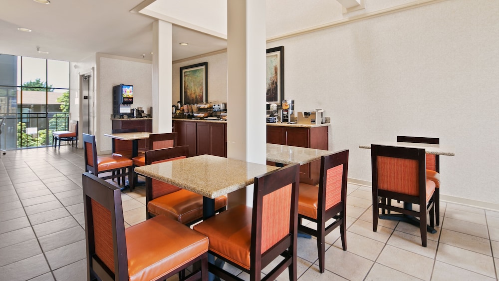 Best Western De Anza Inn 38/41