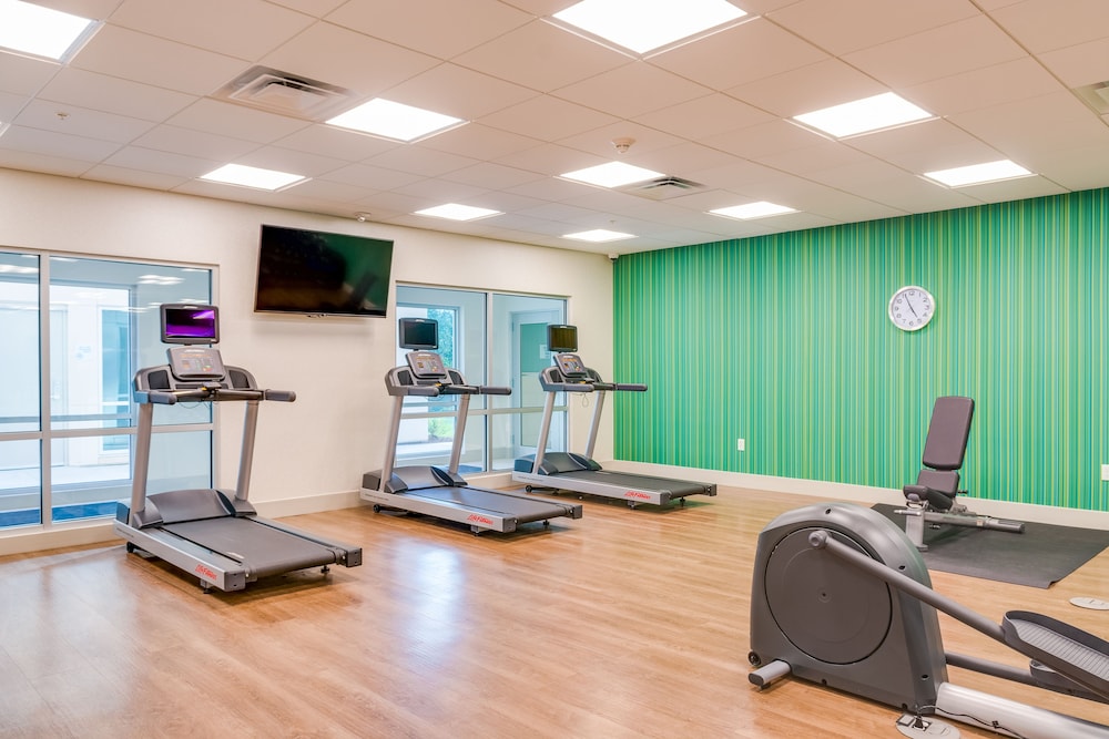 Holiday Inn Express Suites Russellville 29/59