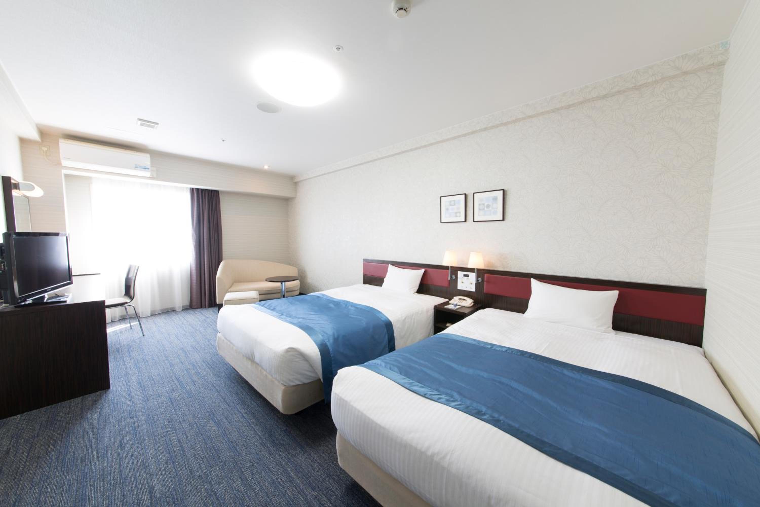 Deluxe, Twin Beds, Smoking