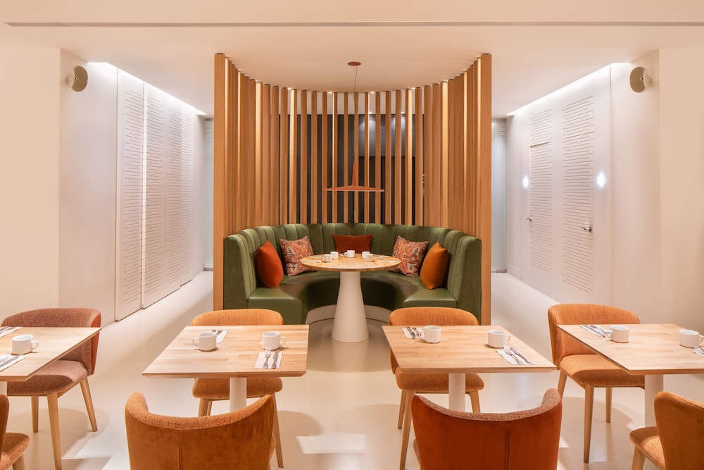 Hotel Denit Barcelona 35/48