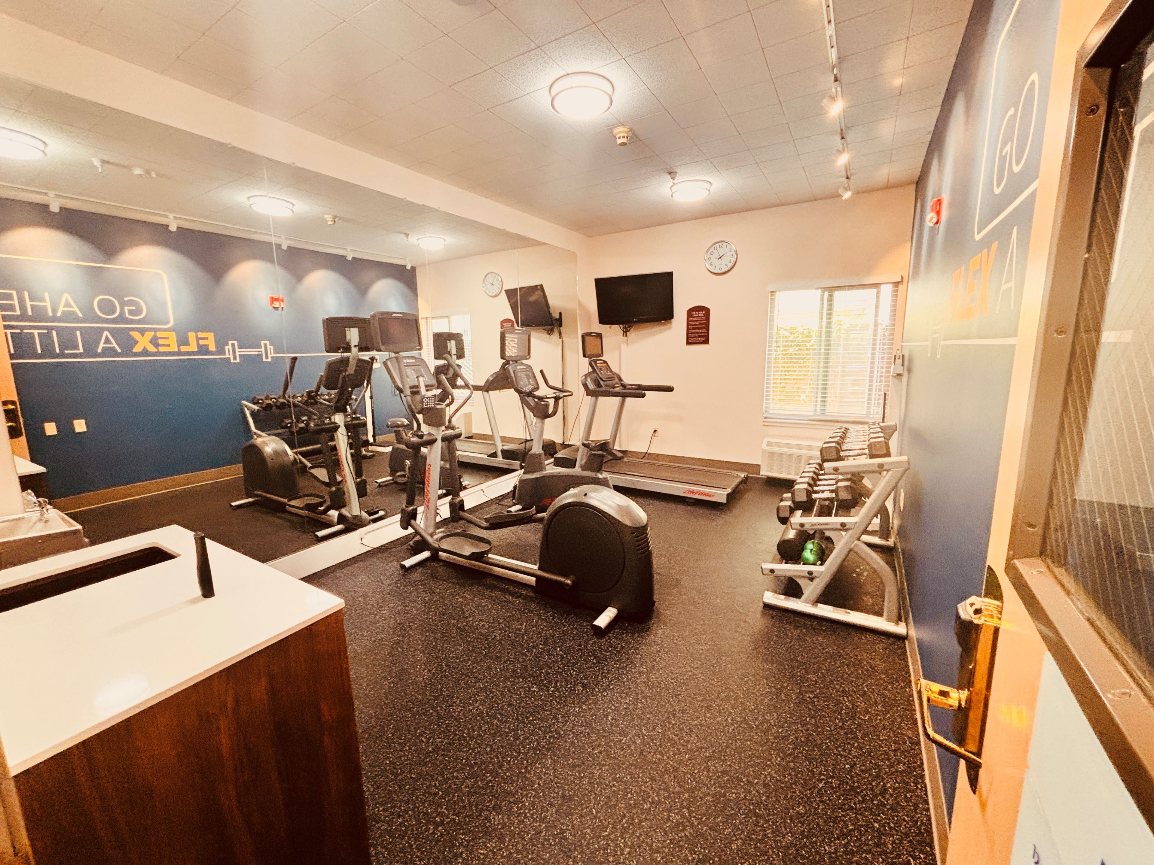 Holiday Inn Express Hotel Suites Berkeley 43/73
