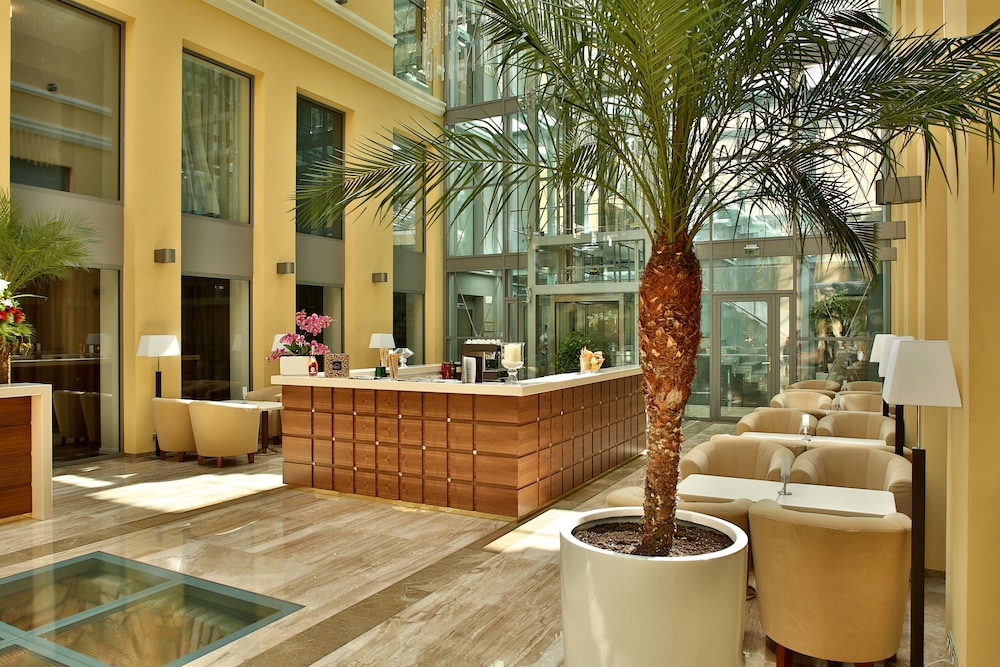 Hotel Elizabeth 5/50