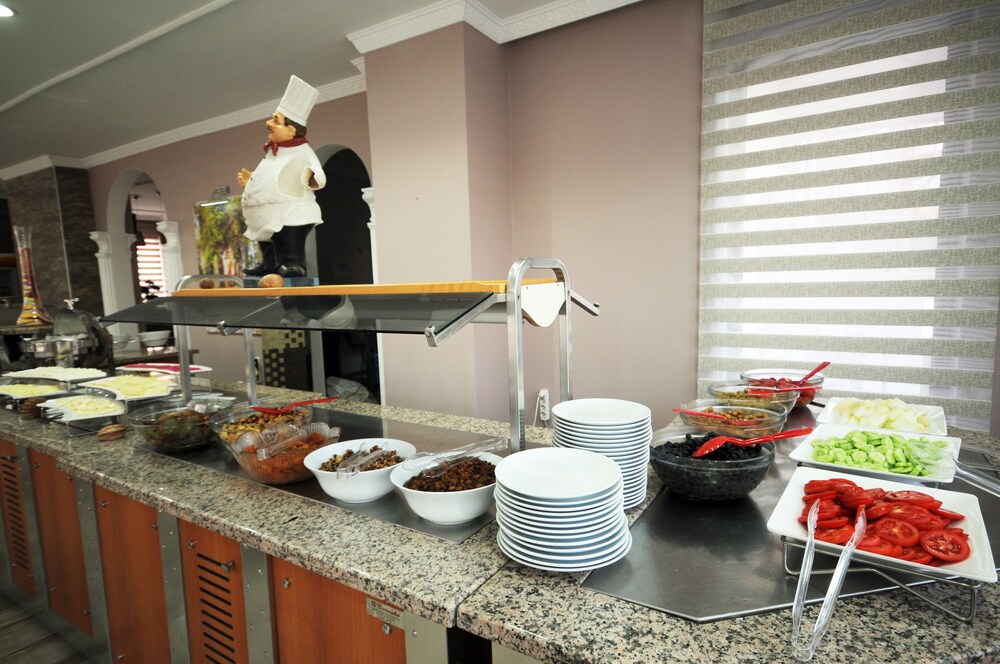 restaurant cafeteria