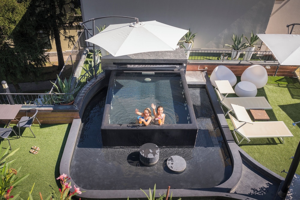 Admiral Hotel Villa Erme 33/60