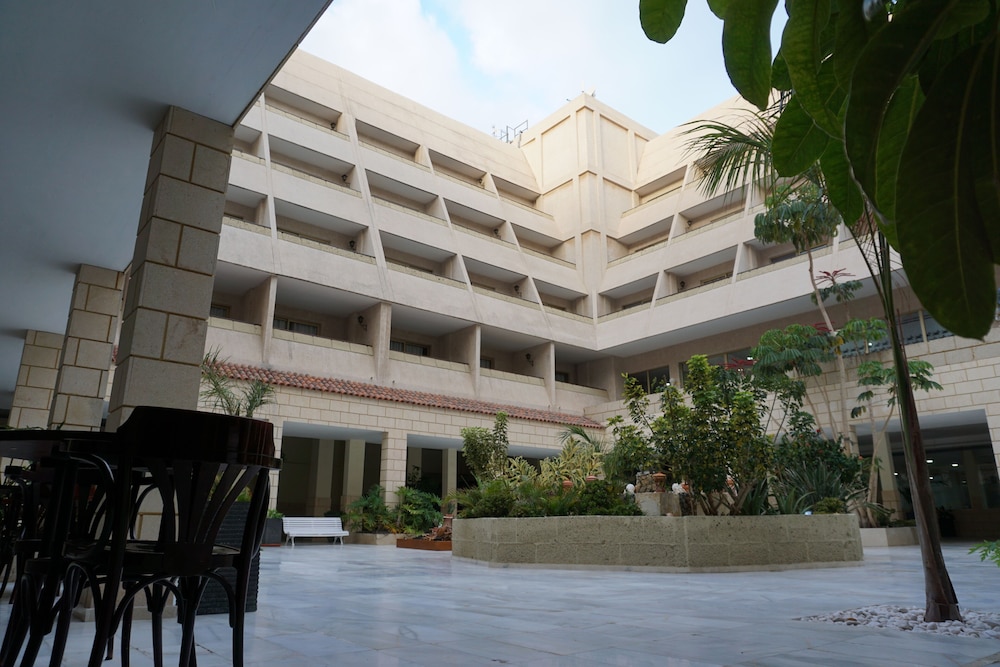 Piramides Resort in Arona