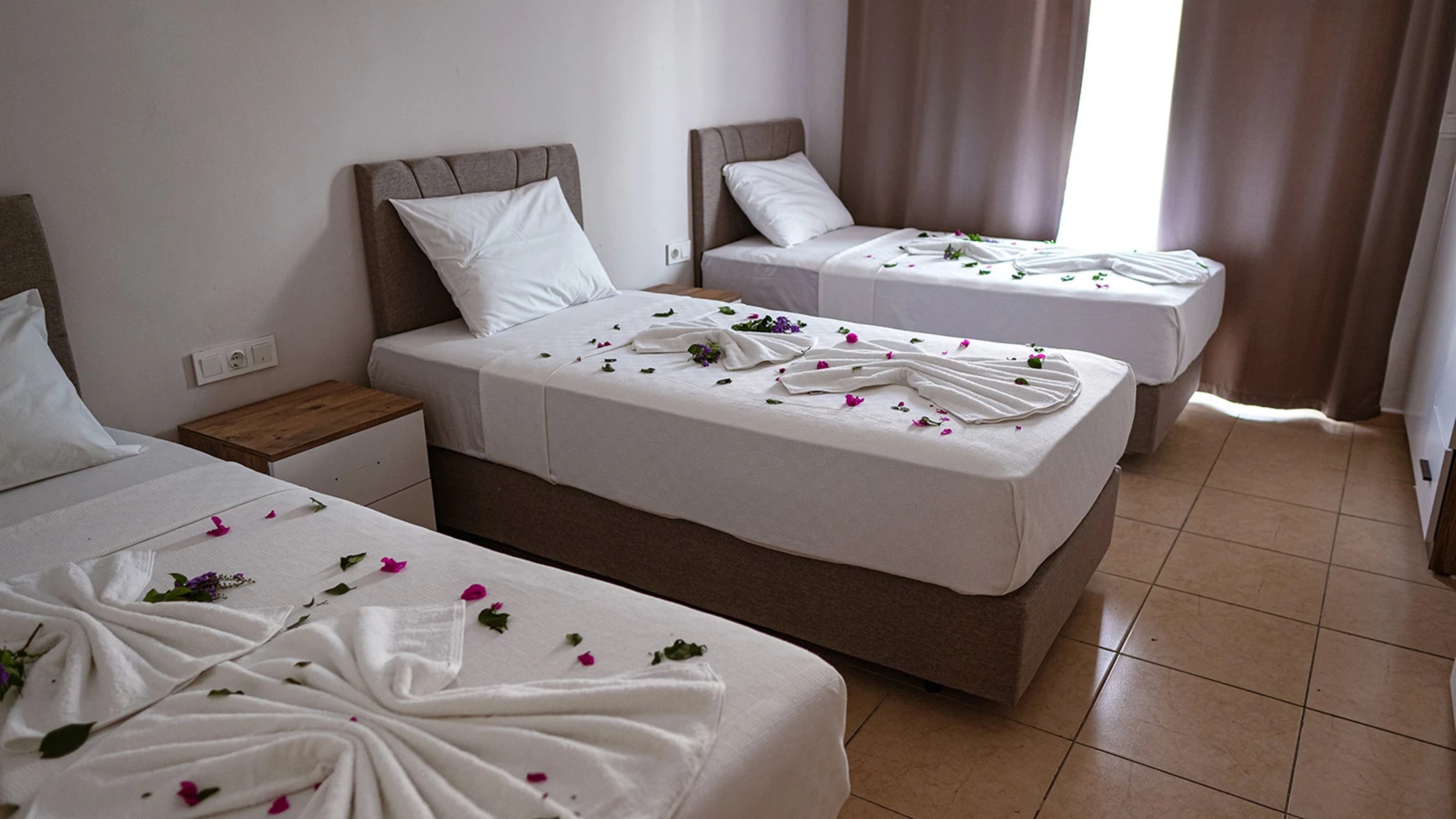 7 Brothers Hotel 20/26