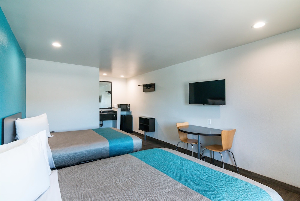 Motel6 South El Monte, CA - Los Angeles 27/44