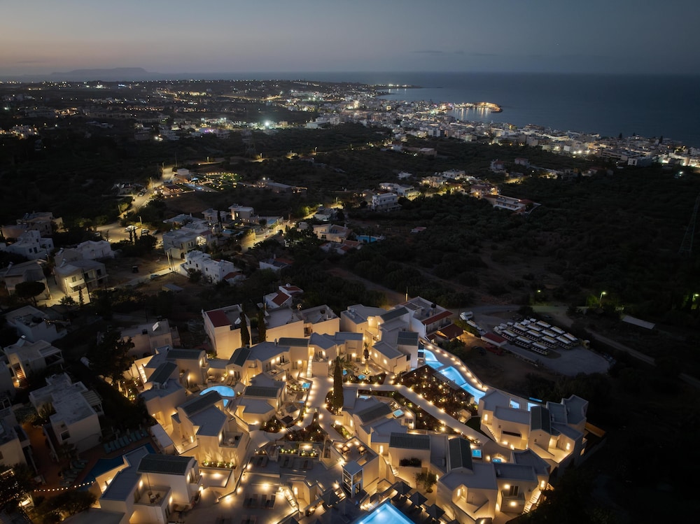 Galaxy Suites Boutique Resort 129/133