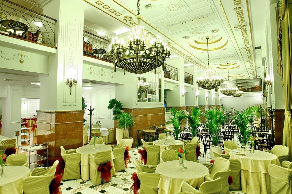 Moskva Hotel 16/21