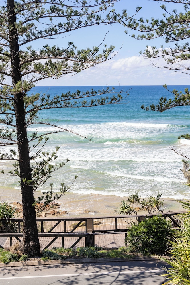 The Beach Retreat Coolum 68/74