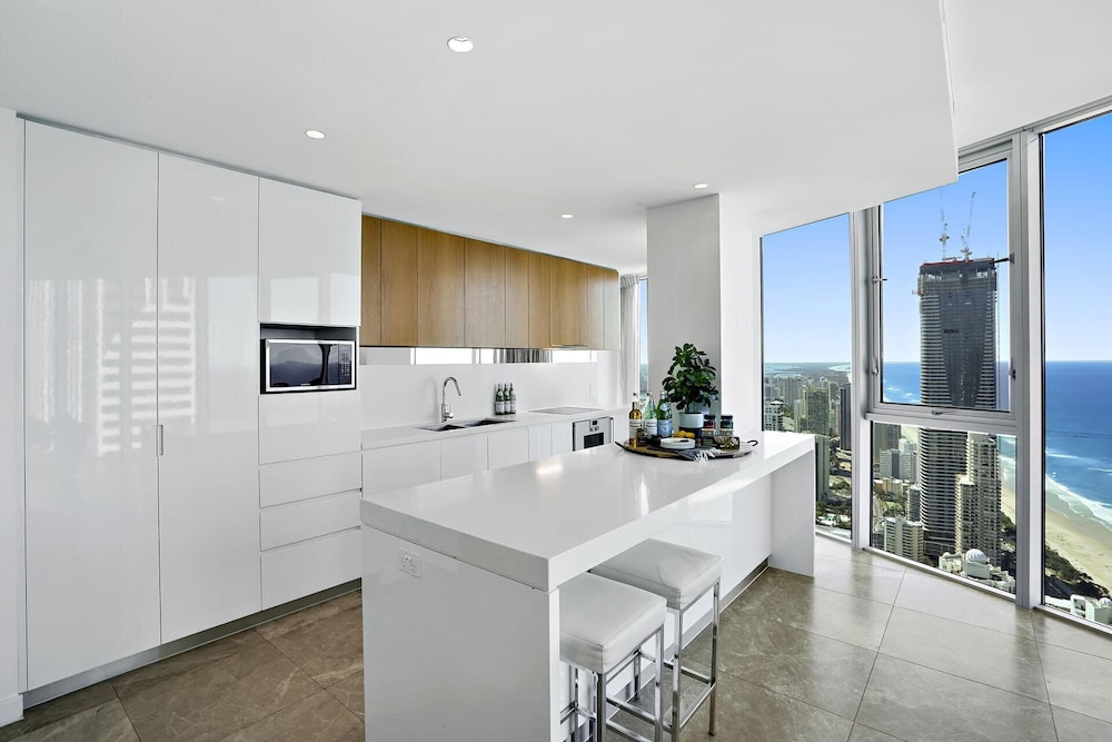 H Residences - We Accommodate 6/40