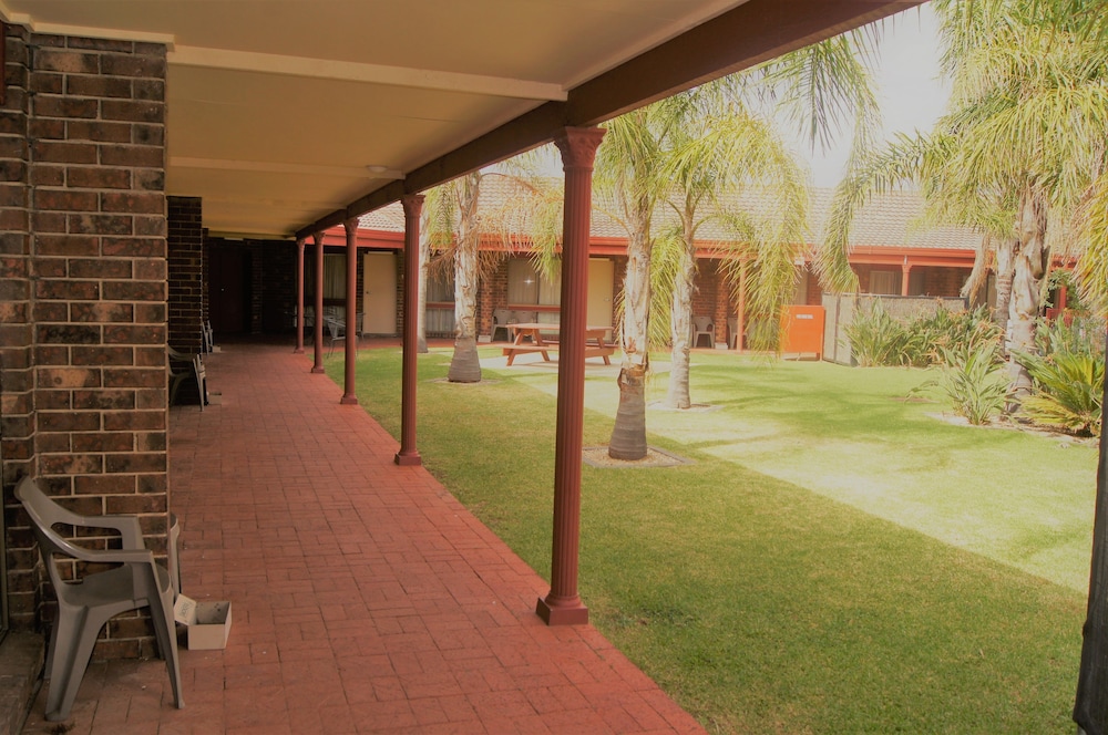 Quality Hotel Lakeside 7/51