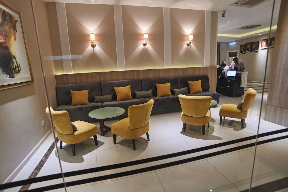 Corsica Hotel 29/35