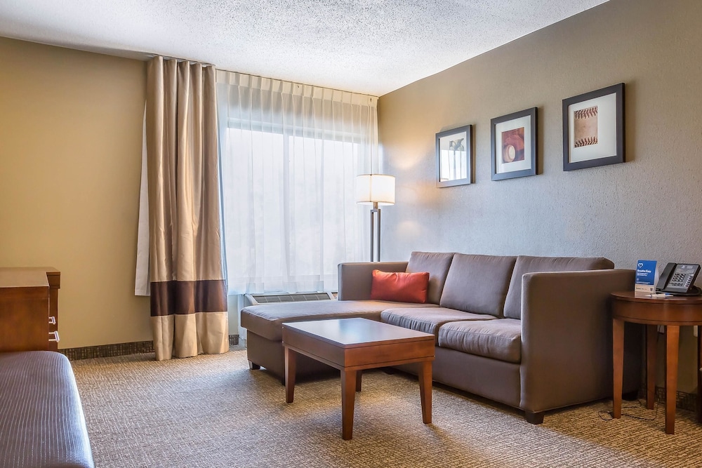 Comfort Inn and Suites Aberdeen Near Apg 29/49