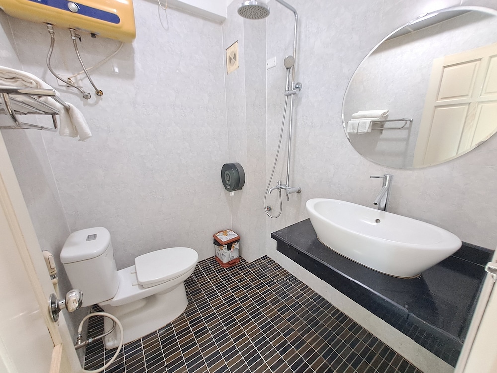Indochina Airport Hotel 43/45
