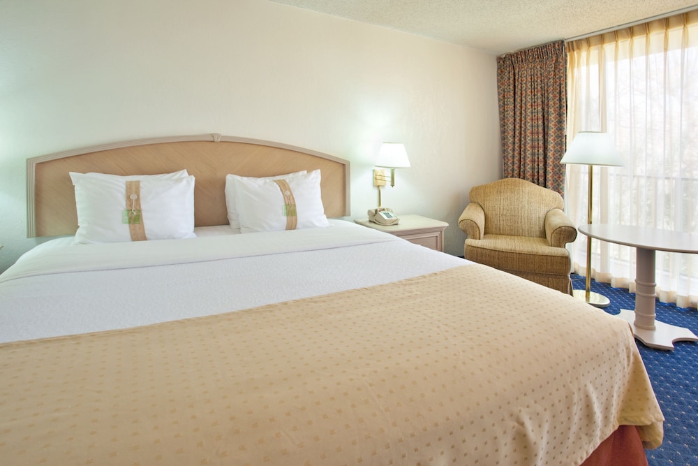 Holiday Inn Canyon de Chelly (Chinle), an IHG Hotel 6/37