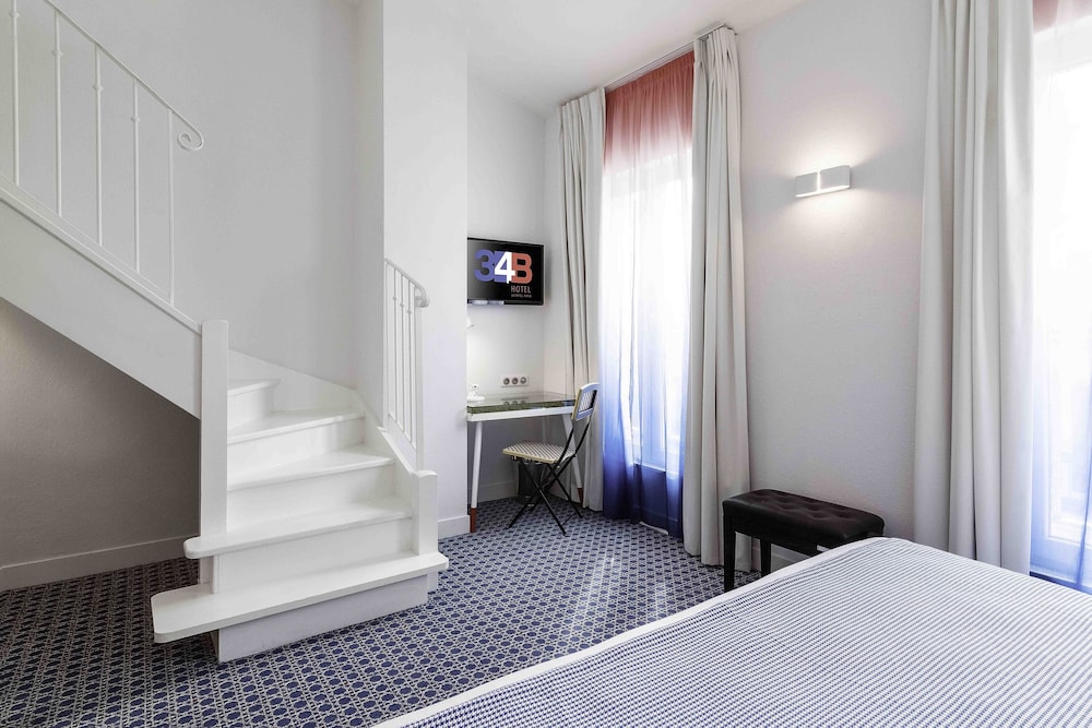 Hotel 34B Astotel (ex-Bergere Opera) 37/74