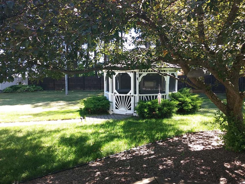 Oasis Bed and Breakfast 29/37