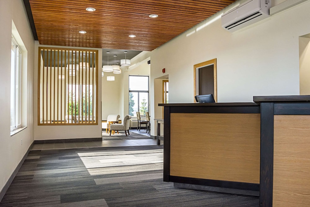 Quality Inn & Suites Clackamas - Portland 7/43