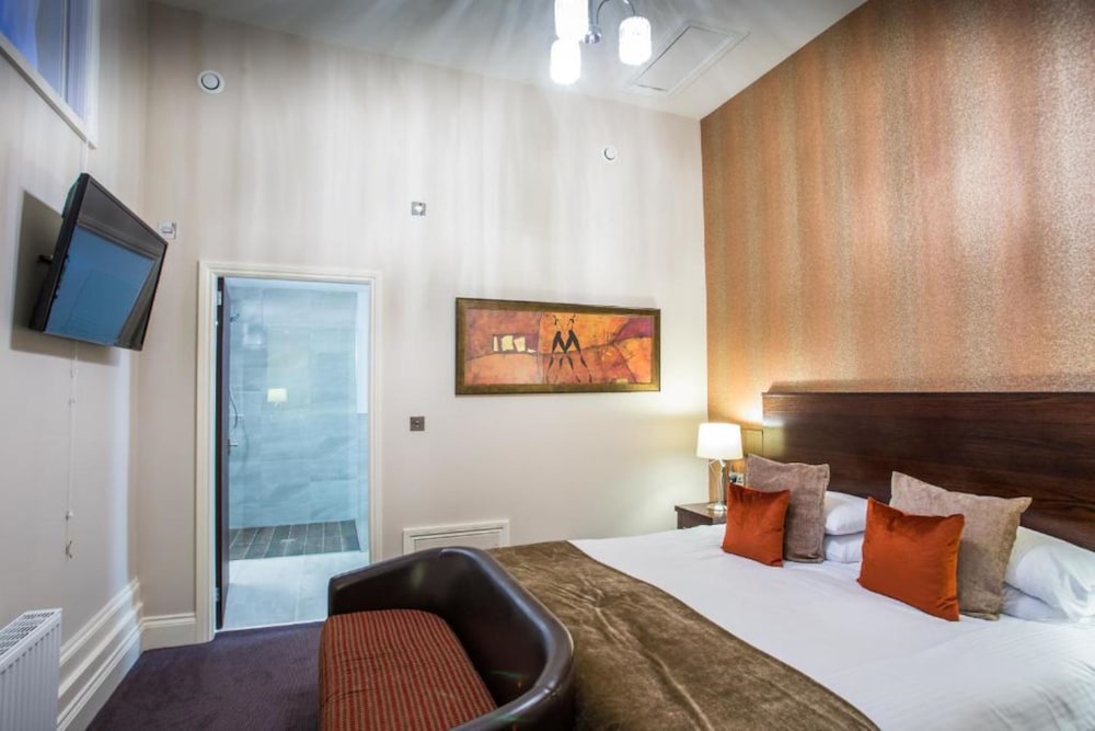 غرفة قياسية بسرير كوين، Duke Of Edinburgh Hotel 2/8