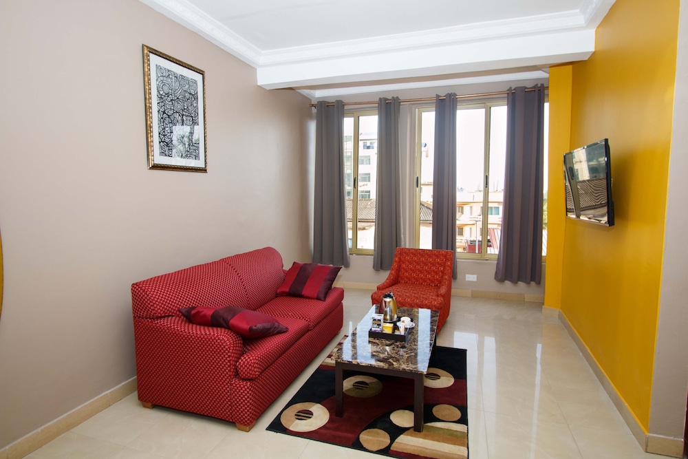 Prestige Suites 14/35
