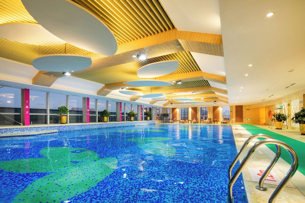Hangzhou Haiwaihai Holiday Hotel (ex. Holiday Inn Express Grand Canal) 36/50