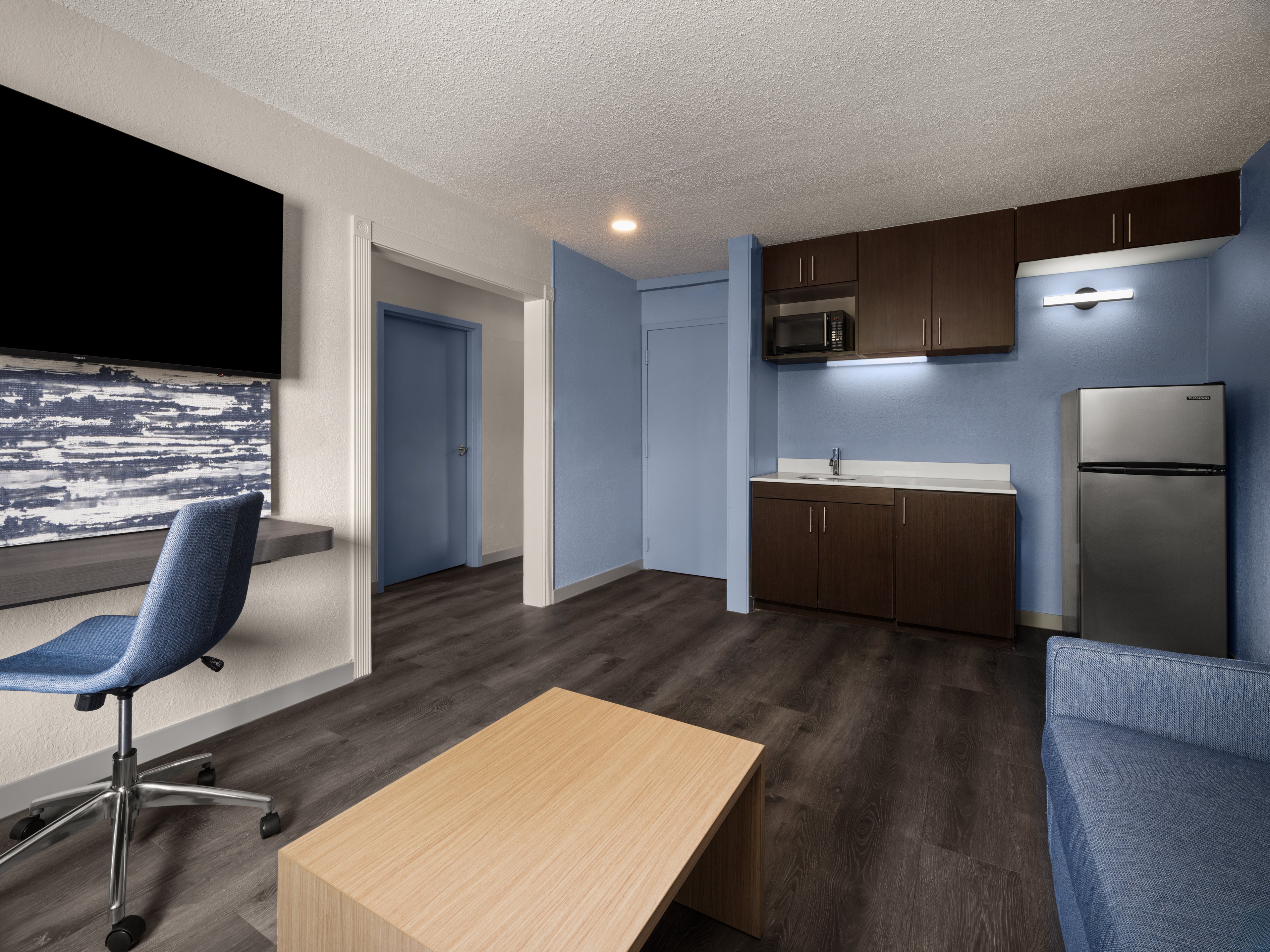 Econo Lodge Inn Suites Greenville 42/69