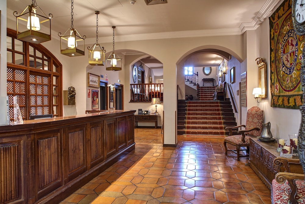 Parador De Calahorra 4/47