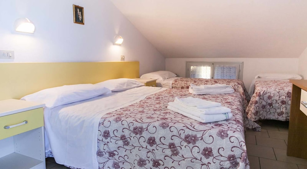 Hotel Levante 11/45