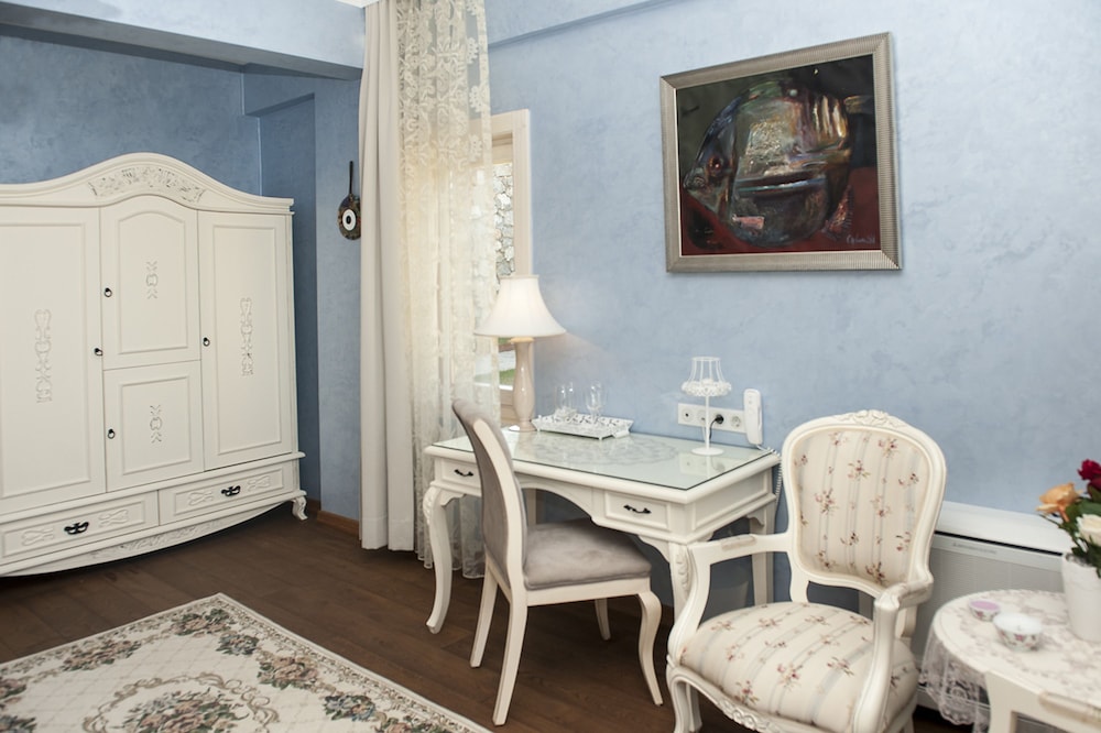 Swan Lake Boutique Hotel - Adults Only 40/67