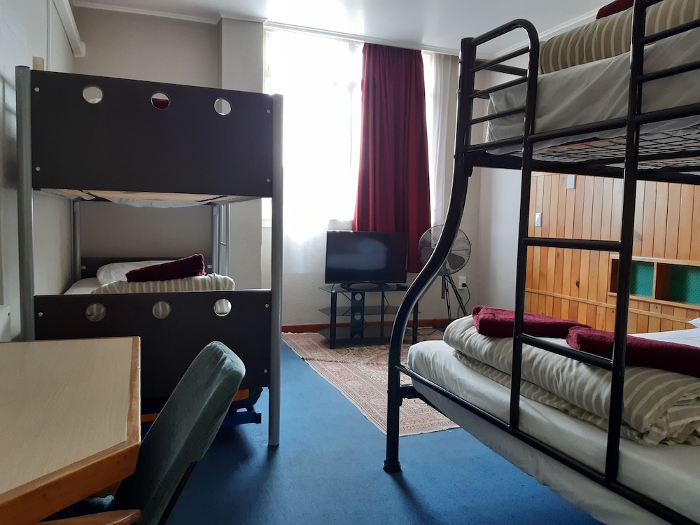 Ariki Backpackers 44/71