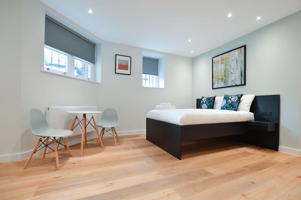 Semi Basement, Deluxe, Studio, Double Bed