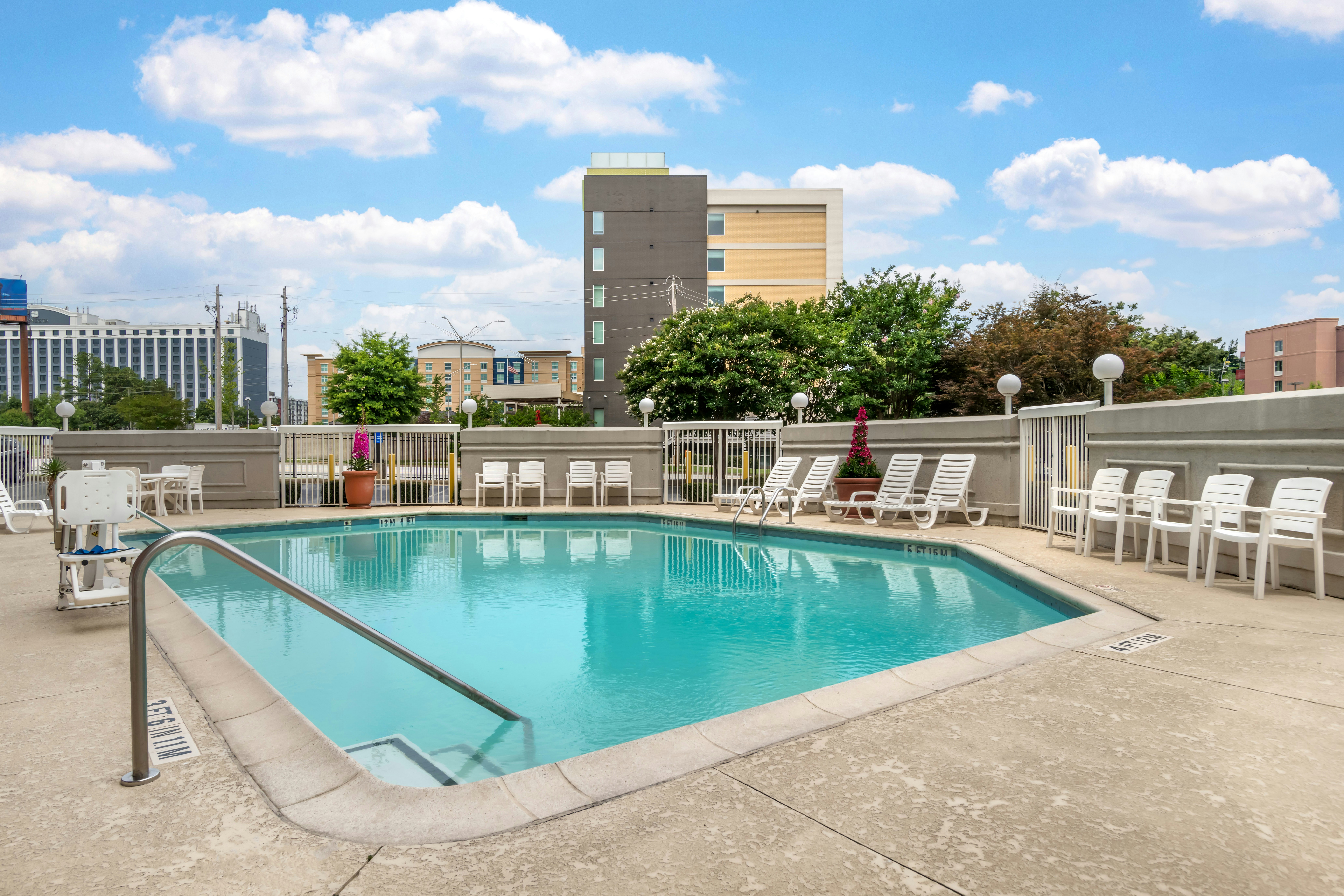 Hampton Inn Suites Atlanta Airport North I85 39/71