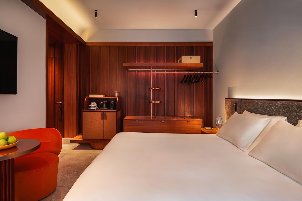 Andaz Lisbon 15/50