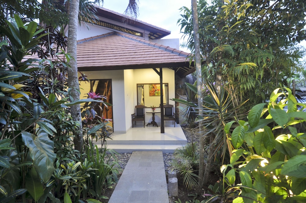 Taman Harum Cottages 6/80