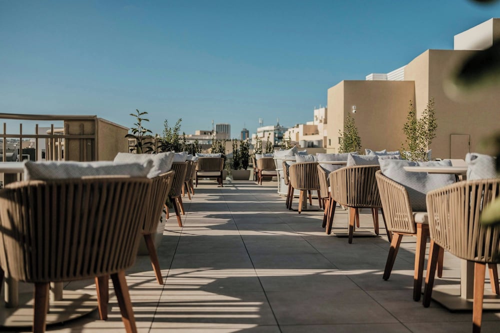 Courtyard by Marriott Sliema 39/50