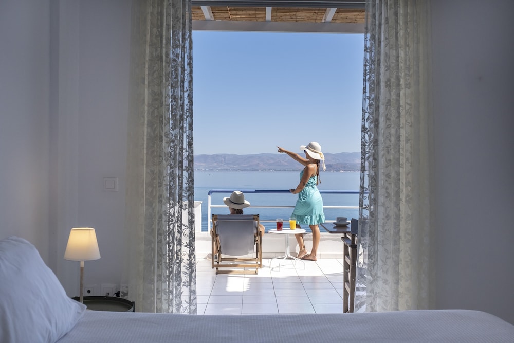 MELI APARTMENTS & VILLAS 50/50